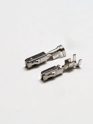 АМР 1-968857-1. Контакт MCP2.8 BU-KONTAKT гнездовой под провод сечением 1,5-2,5 мм.кв,с применением уплотнителя.