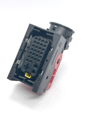 AMP 1-1823402-1. Разъём гнездовой комбинированный 29 конт. с крышкой.(чёрный корпус).