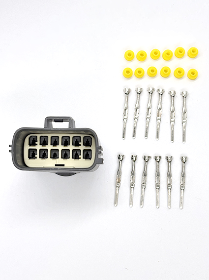 Yazaki 7282-5545-10. Разъём штыревой двухрядный 12-ти контактный серии Sealed YESC 1.5 x 0.8.
