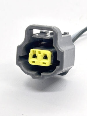 AMP 184002-1, GREY, KEY B. Разъём гнездовой 2-х контактный серии SSC (Sealed Sensor Connector) System с проводом.